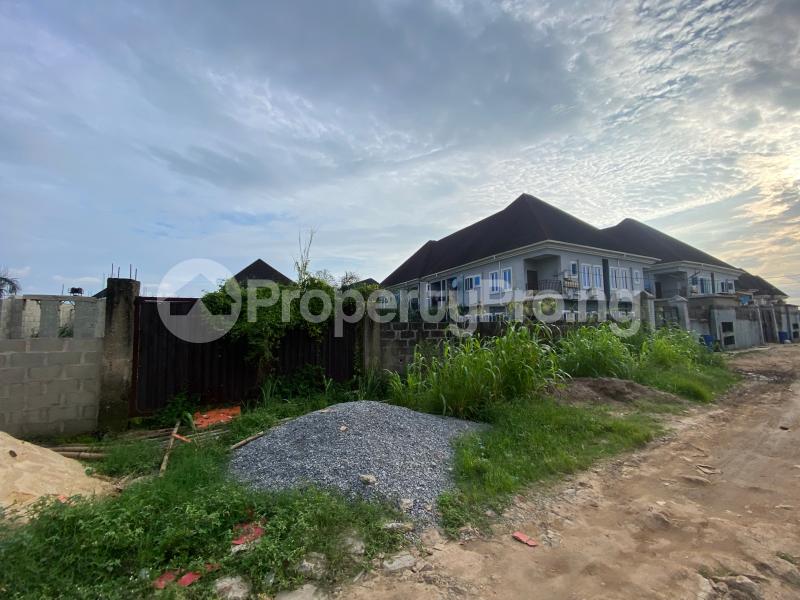 Land for sale By Elemu Bus Stop Bucknor Isolo Lagos - 0