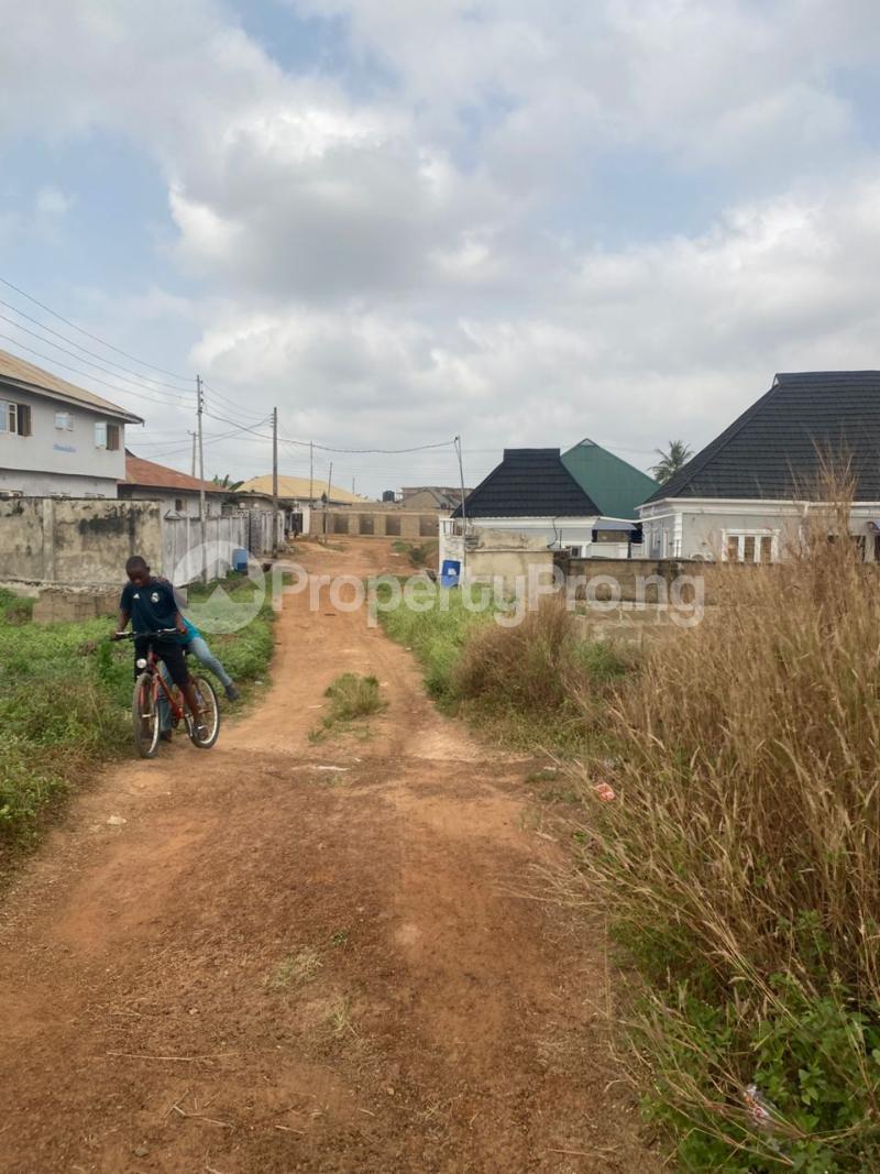 Land for sale Oloola Lannisa Toad Off Asunle Tipper Garage Akala Express Ibadan Oyo