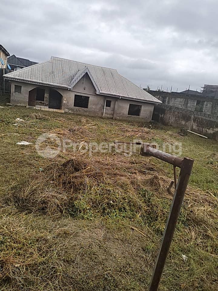 3 bedroom House for sale Off Engr Okoye Bucknor Isolo Lagos - 0