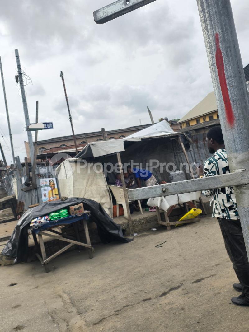 Land for sale Ogunlana Street. Along Ijesha Lawanson Road. Ijesha Surulere Lagos - 1
