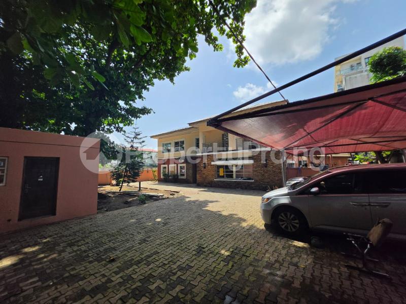 Land for sale Ademola Adetokunbo Victoria Island Lagos