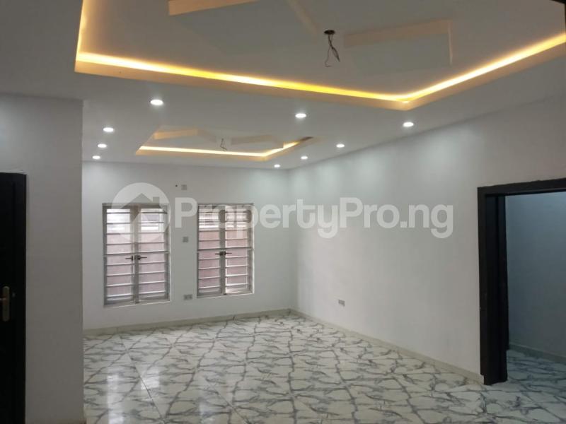 2 bedroom Flat / Apartment for rent Off Fola Agoro Road Fola Agoro Yaba Lagos