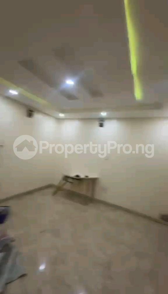 2 bedroom Flat / Apartment for rent Off Pedro Road , Ladilak Shomolu Lagos