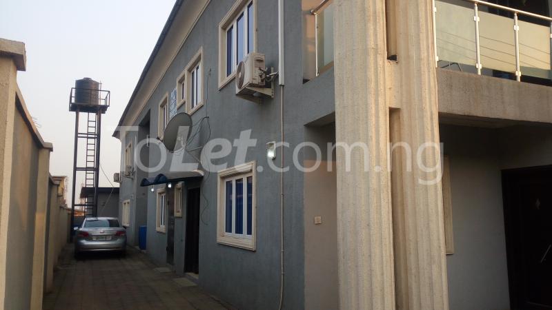 3 bedroom Flat / Apartment for rent Maya Ogundana Street Off Dipo Awolesi Magodo GRA Phase 2 Kosofe/Ikosi Lagos