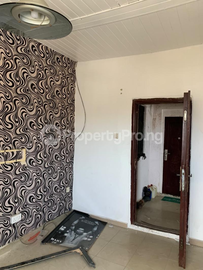 1 bedroom Flat / Apartment for rent Container/ologufe Abijo Ajah Lagos