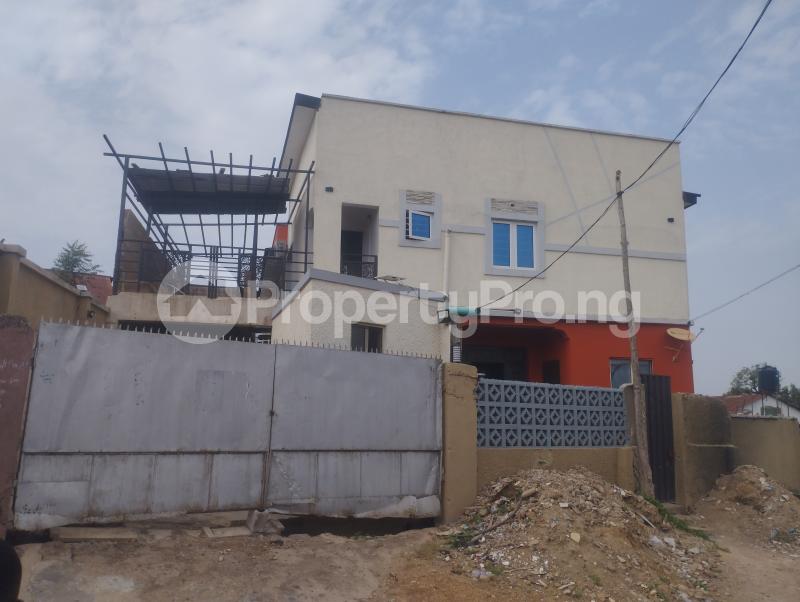 1 bedroom Flat / Apartment for rent Oshodi Street Felele,close To Challenge, Ringroad , Molete Ibadan Oyo
