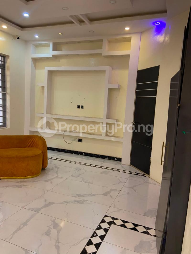 Flat / Apartment for rent Shoprite Road Osapa london Lekki Lagos