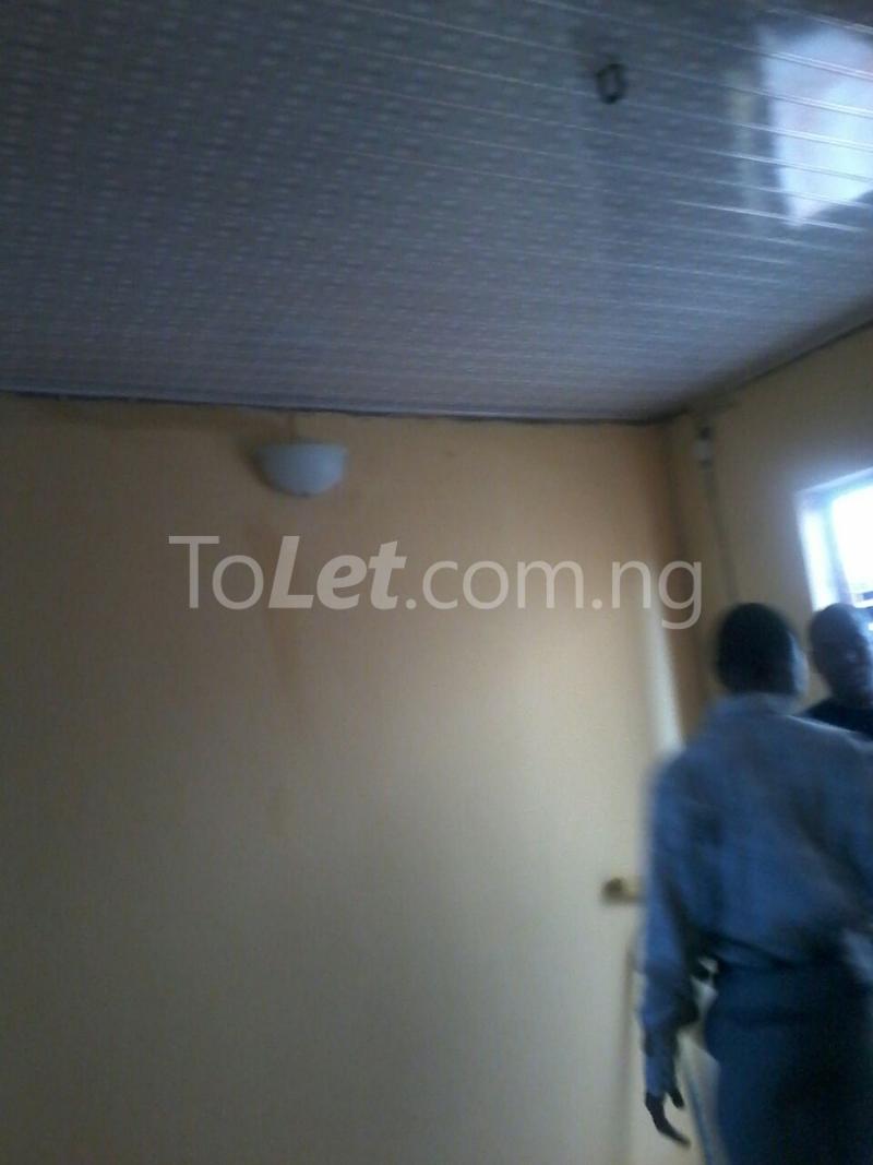 1 bedroom Flat / Apartment for rent Bariga Yaba Yaba Lagos - 0
