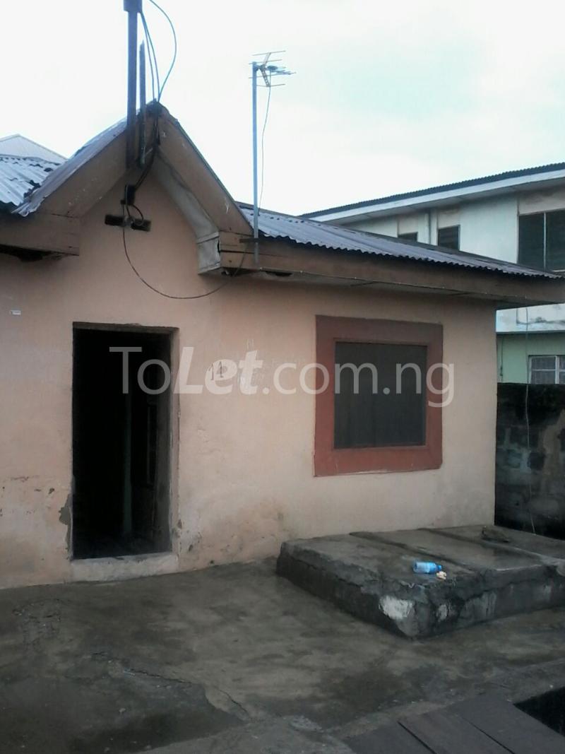 1 bedroom Flat / Apartment for rent Akoka Yaba Yaba Lagos