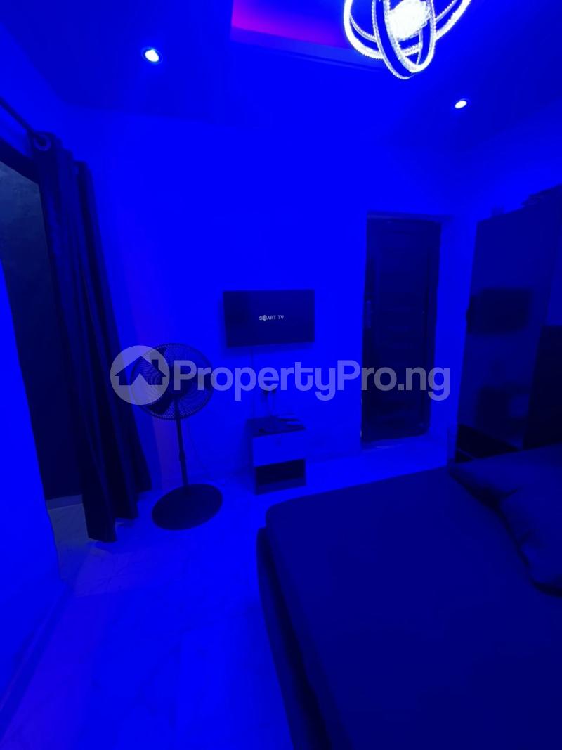 1 bedroom Flat / Apartment for shortlet Abule-Oja Yaba Lagos