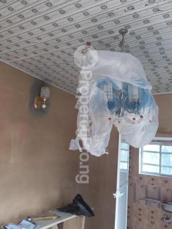 1 bedroom Flat / Apartment for rent Off Osinfolarin Street,pako Akoka Yaba Lagos