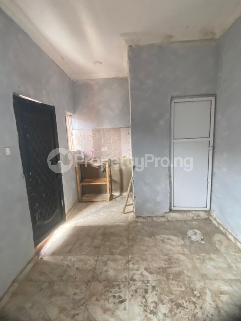 1 bedroom Flat / Apartment for rent Fola Agoro Yaba Lagos