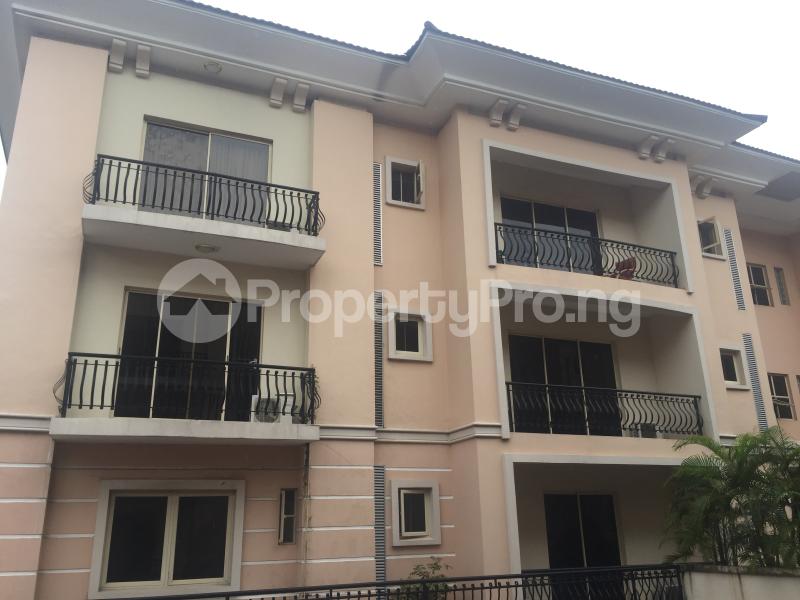3 bedroom House for rent Estate Parkview Estate Ikoyi Lagos