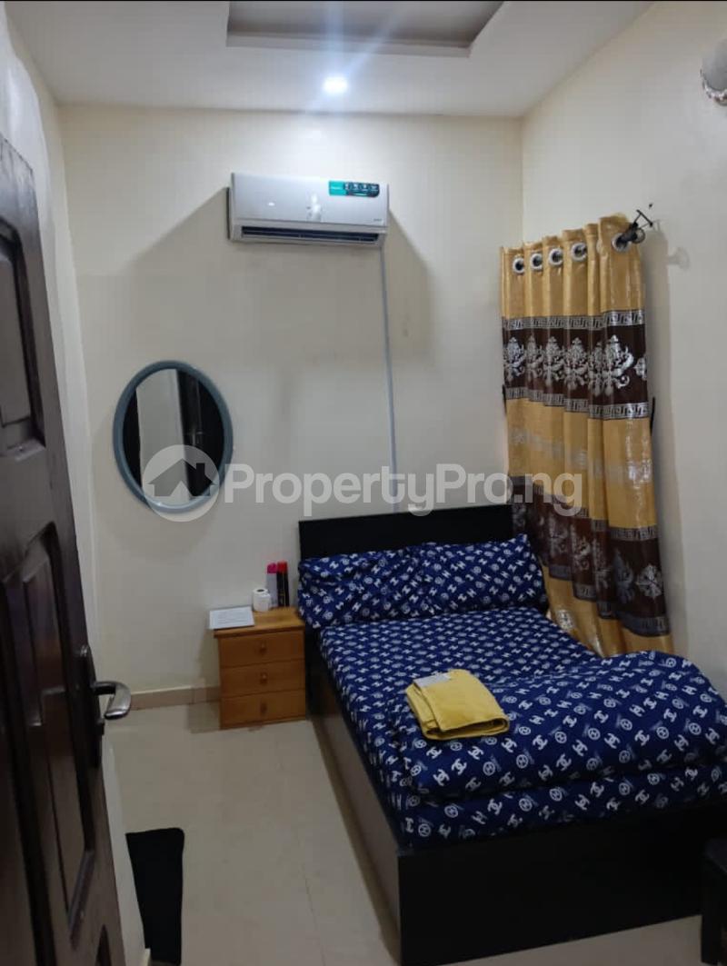 1 bedroom Flat / Apartment for shortlet Oluyole Estate Ibadan Oyo