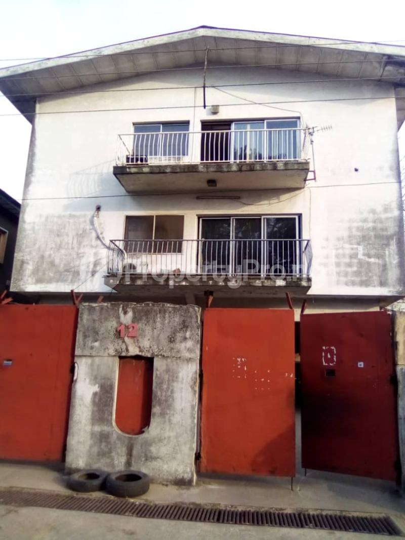 3 bedroom House for sale Majaro Onike Yaba Lagos