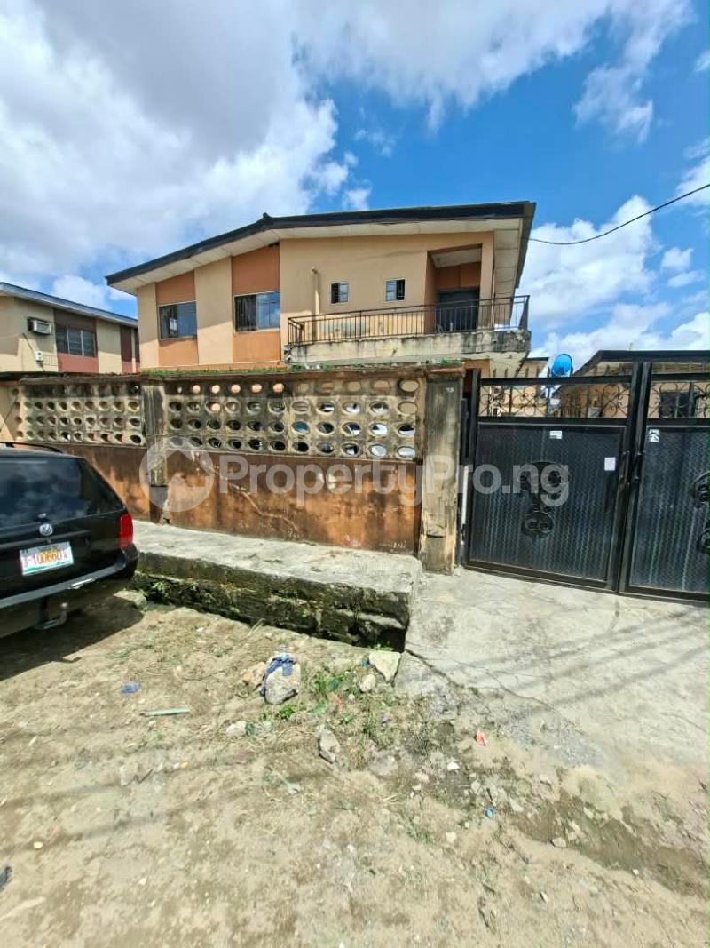 3 bedroom House for sale Bayo Oyewale Street Okota Lagos