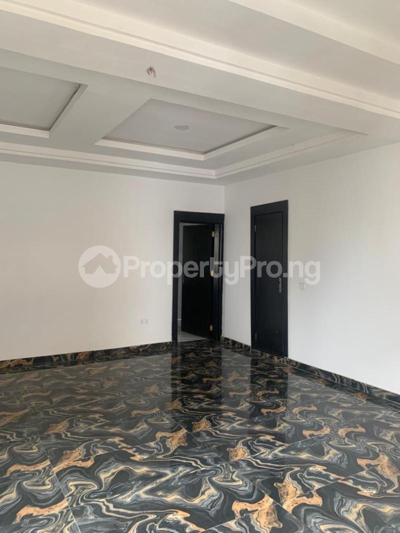 2 bedroom House for rent Mobil Road Ilaje Ajah Lagos