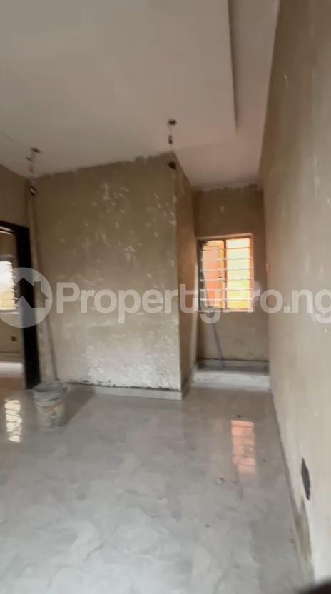 2 bedroom Flat / Apartment for rent Off Market Street, Shomolu, Lagos Shomolu Lagos