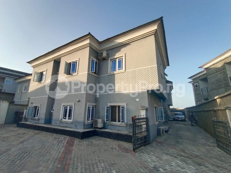 3 bedroom House for rent Opposite Catholic Church Ado Road Thomas estate Ajah Lagos