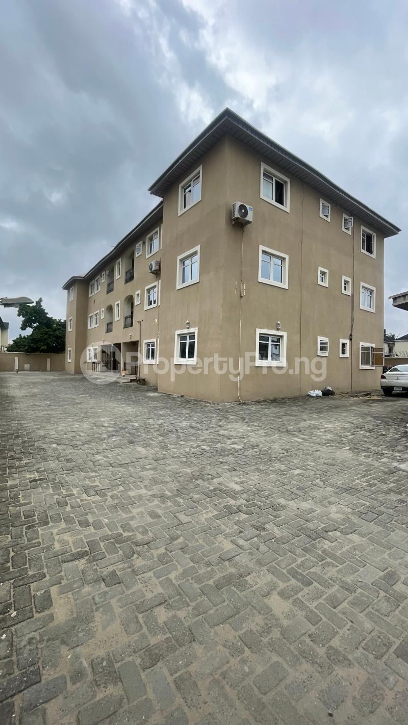 3 bedroom House for rent Mobil Road Ilaje Ajah Lagos - 0