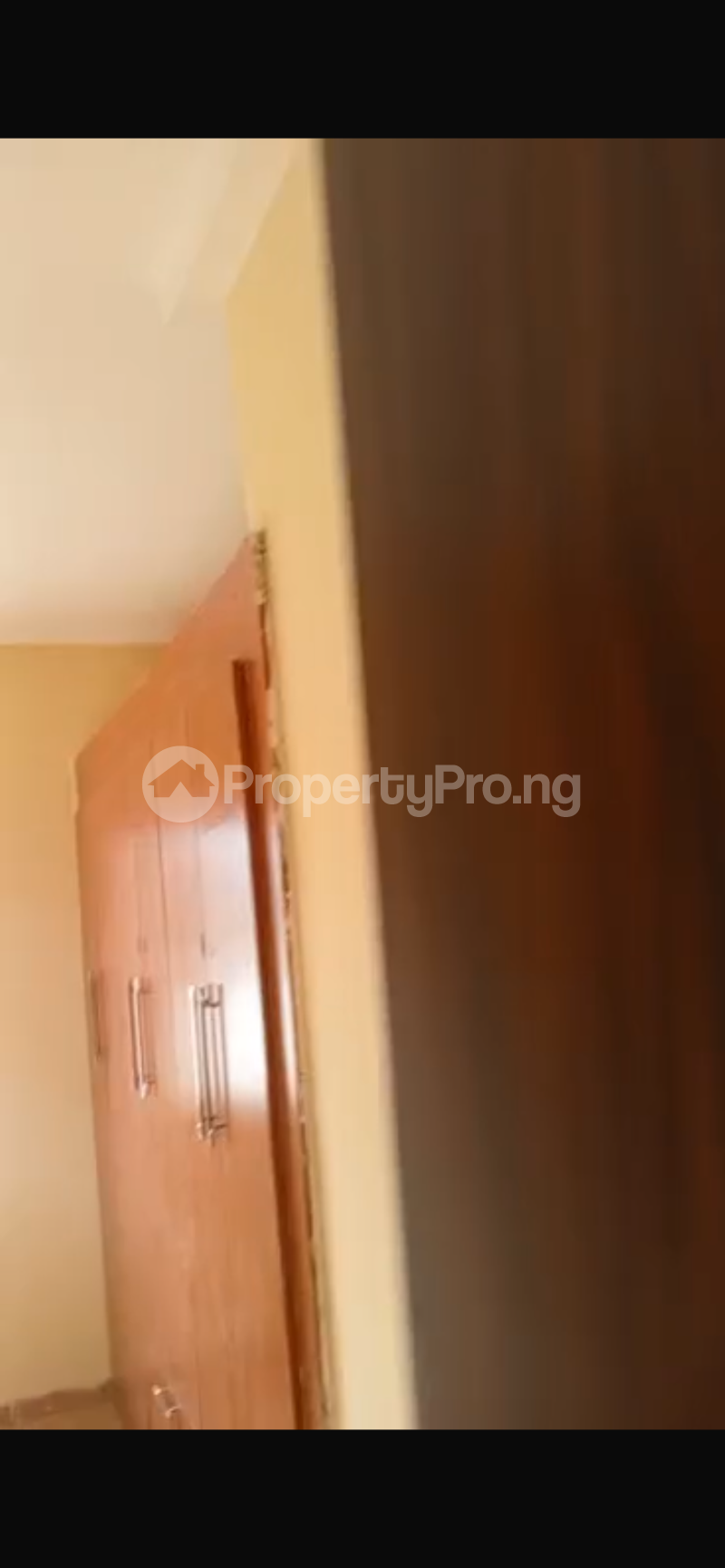 3 bedroom House for rent 1st Avenue Gwarinpa Abuja