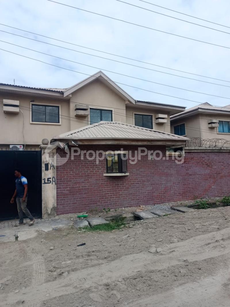 3 bedroom Flat / Apartment for rent chevron Lekki Lagos