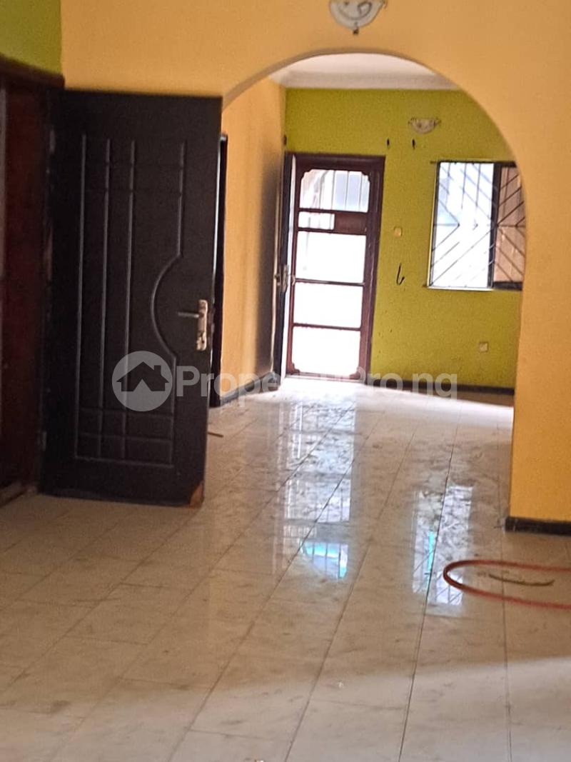 3 bedroom Flat / Apartment for rent Off Pedro Road Shomolu Shomolu Lagos