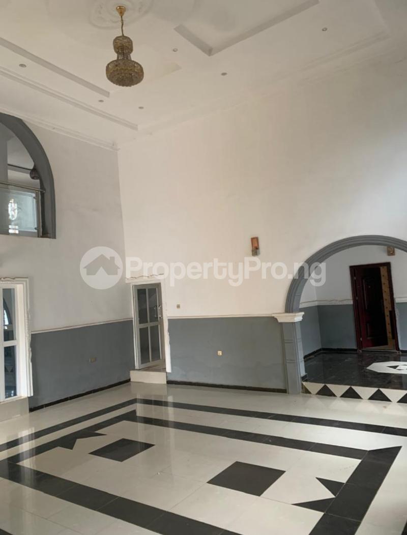 6 bedroom House for rent Royal Quarters Estate, Elebu Off Akala Express Ibadan Oyo