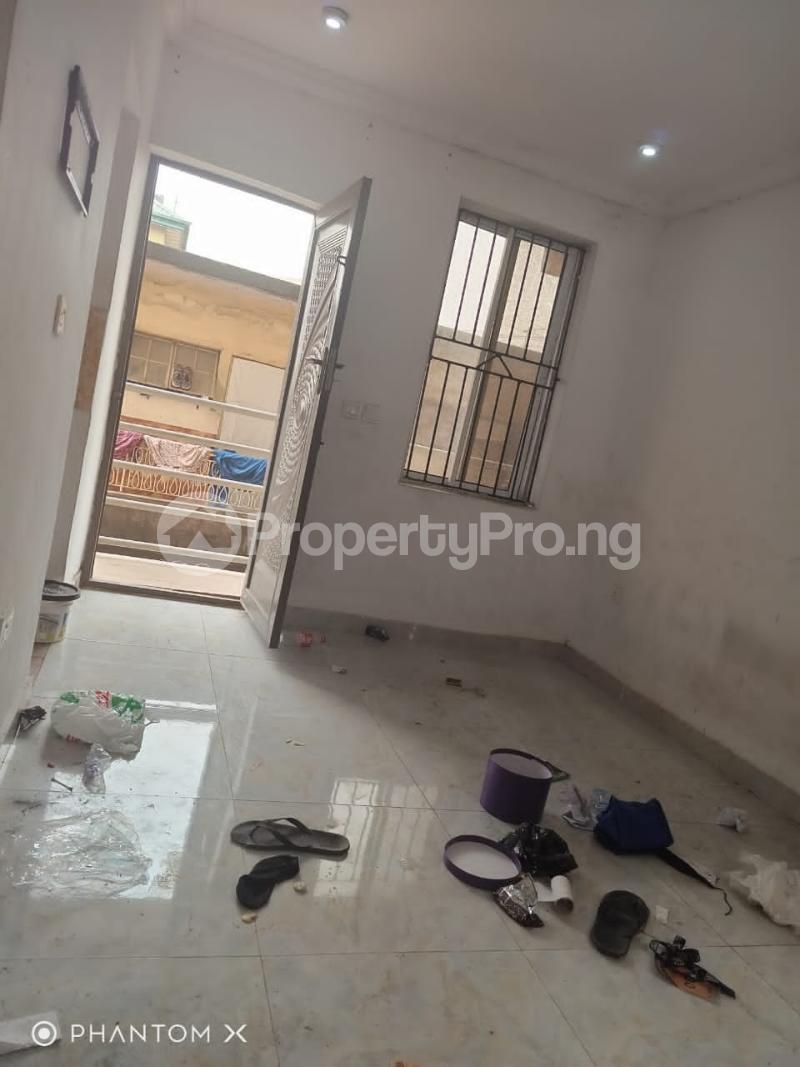 Flat / Apartment in Jibowu Yaba Lagos Flat / Apartment for rent in
