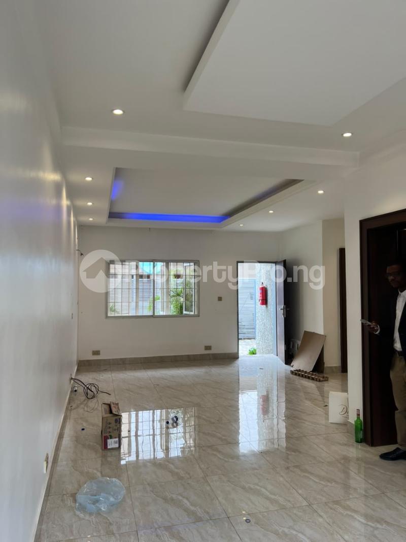 2 bedroom House for rent 6th Avenue Gwarinpa Abuja