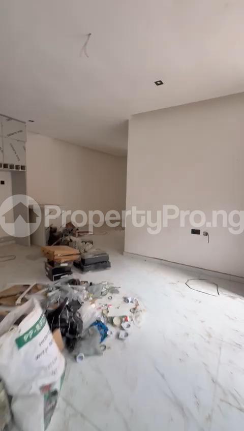 2 bedroom Flat / Apartment for rent Fola Agoro Road, Yaba Lagos
