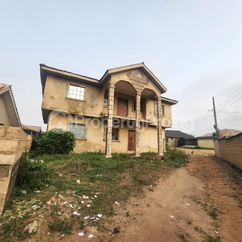 4 bedroom House for sale Odo Oba Moniya Ibadan Oyo