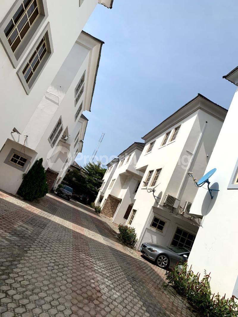 4 bedroom House for rent ONIRU Victoria Island Lagos