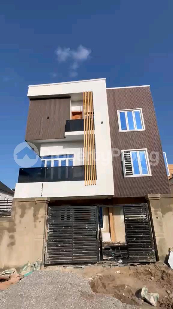 5 bedroom House for sale Millennium Millenuim/UPS Gbagada Lagos