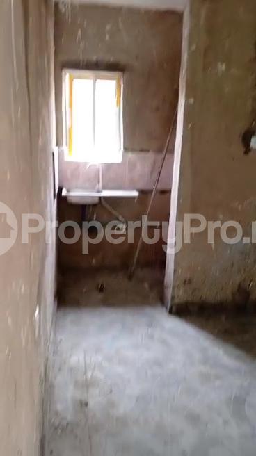 1 bedroom Flat / Apartment for rent Adekunle,yaba Yaba Lagos - 0
