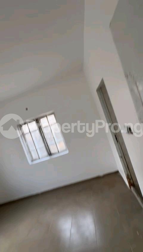 2 bedroom Flat / Apartment for rent Prince Idris Street, Oworonshoki Bariga Lagos