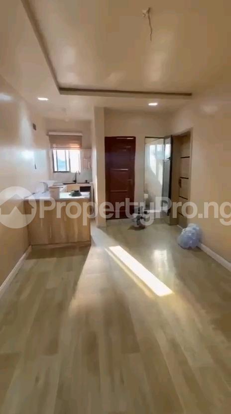 1 bedroom Flat / Apartment for rent Off Market Street Shomolu Lagos