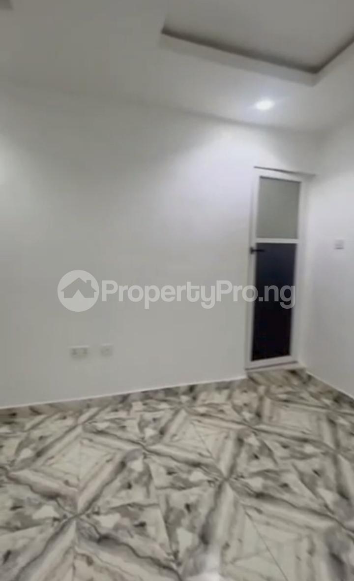 1 bedroom Flat / Apartment for rent Fadey Waec Yaba Lagos