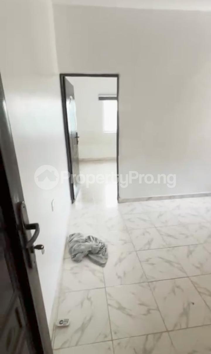 1 bedroom Flat / Apartment for rent Off Pedro Road Shomolu Lagos