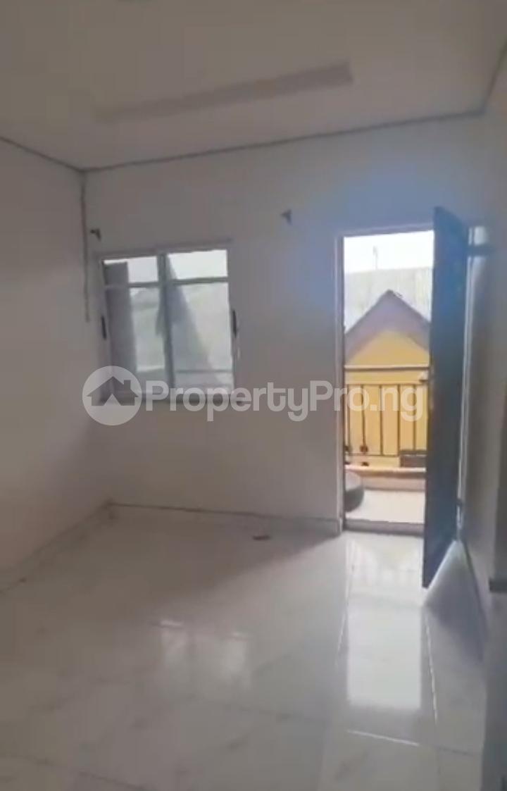 1 bedroom Flat / Apartment for rent Off Oguntolu Road Shomolu Lagos