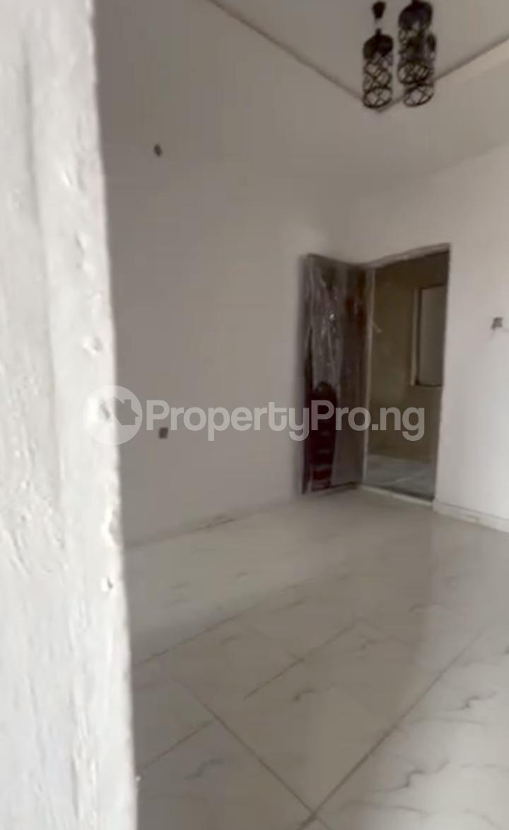 1 bedroom Flat / Apartment for rent Off Pedro Road Shomolu Lagos