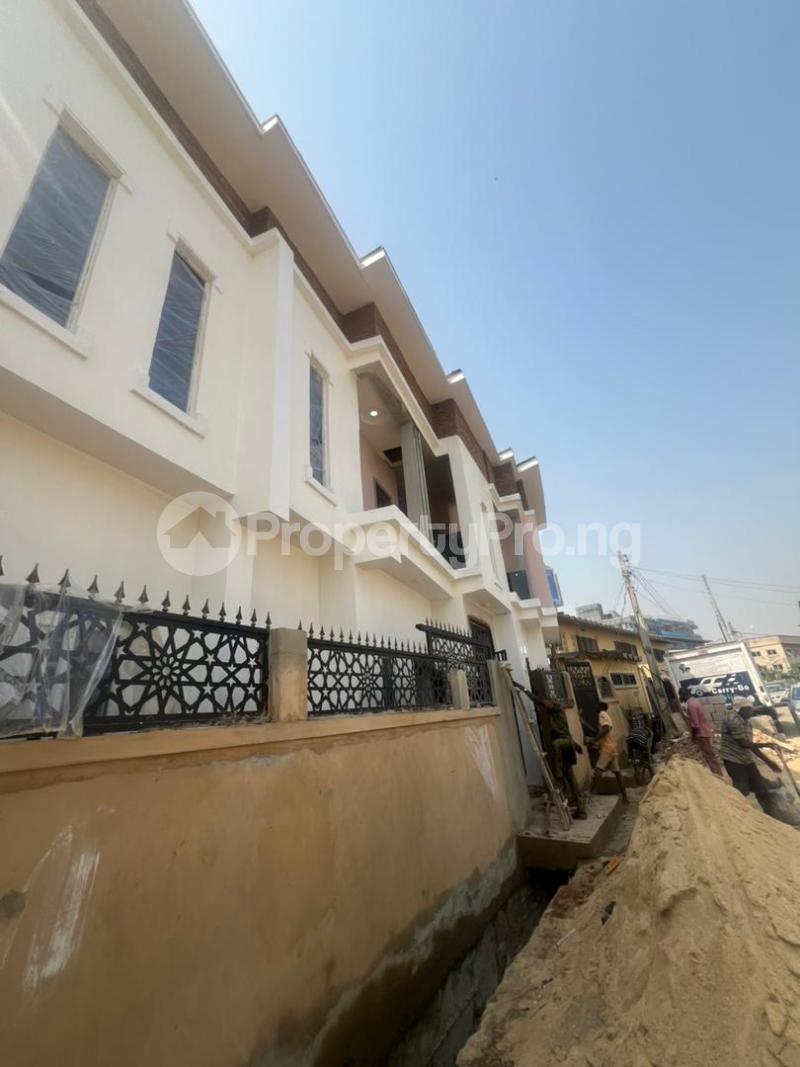 Flat / Apartment for rent Fagba Crescent Off Akem Road Ikeja Ikeja Lagos