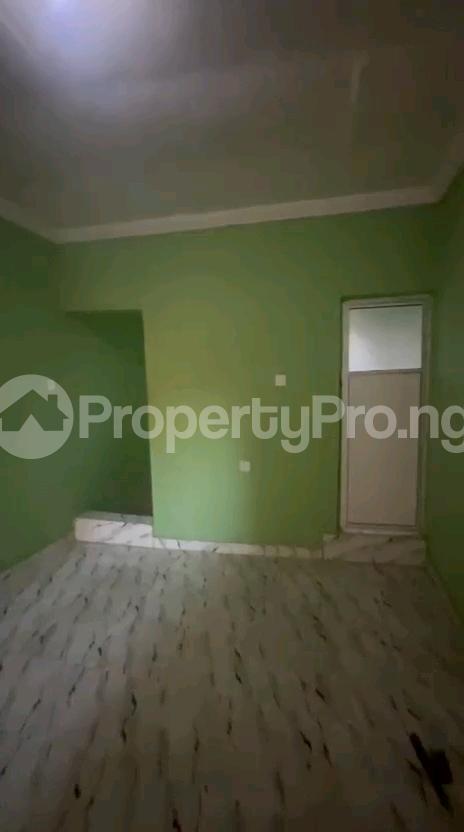Flat / Apartment for rent Off Pedro Road Shomolu Lagos