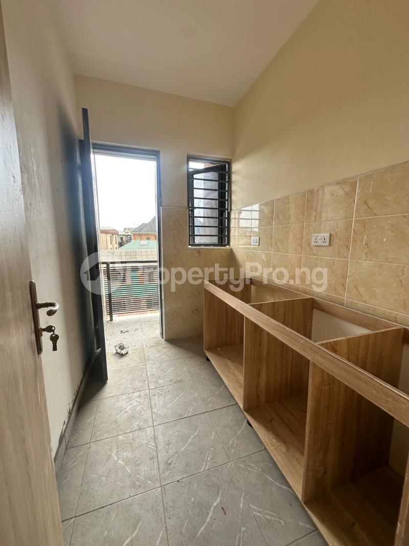 1 bedroom Flat / Apartment for rent Akoka Yaba Lagos