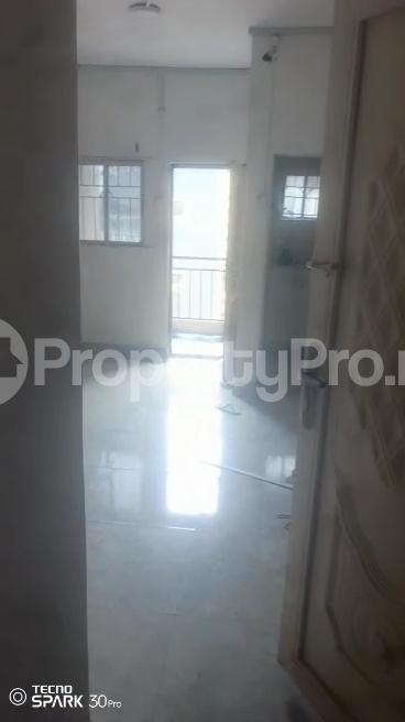 1 bedroom Flat / Apartment for rent Adekunle Yaba Yaba Lagos - 0