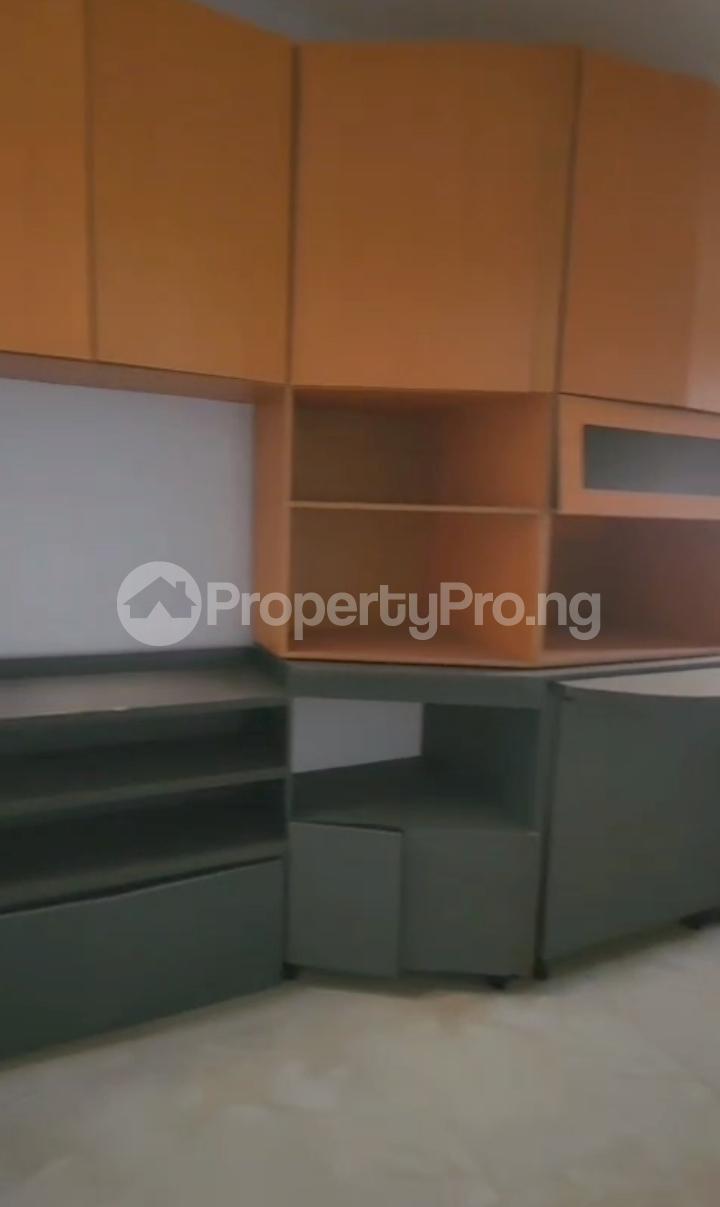 2 bedroom House for rent Alagomeji Yaba Lagos