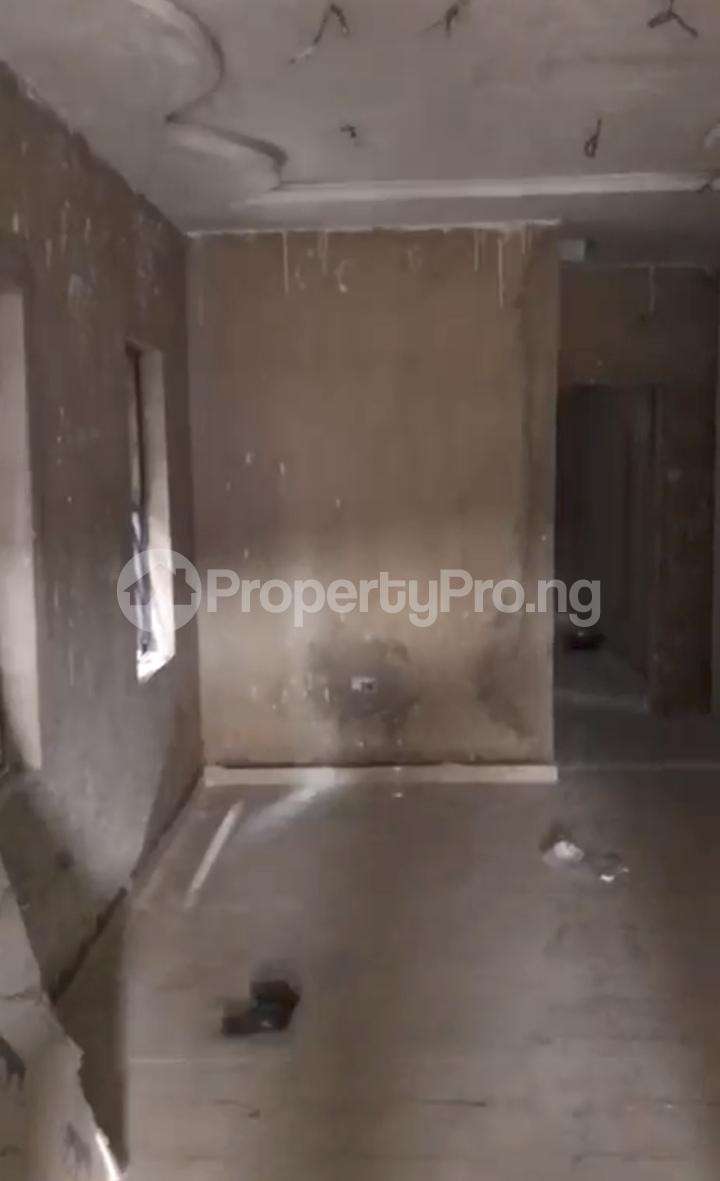 2 bedroom House for rent Iwaya Yaba Lagos