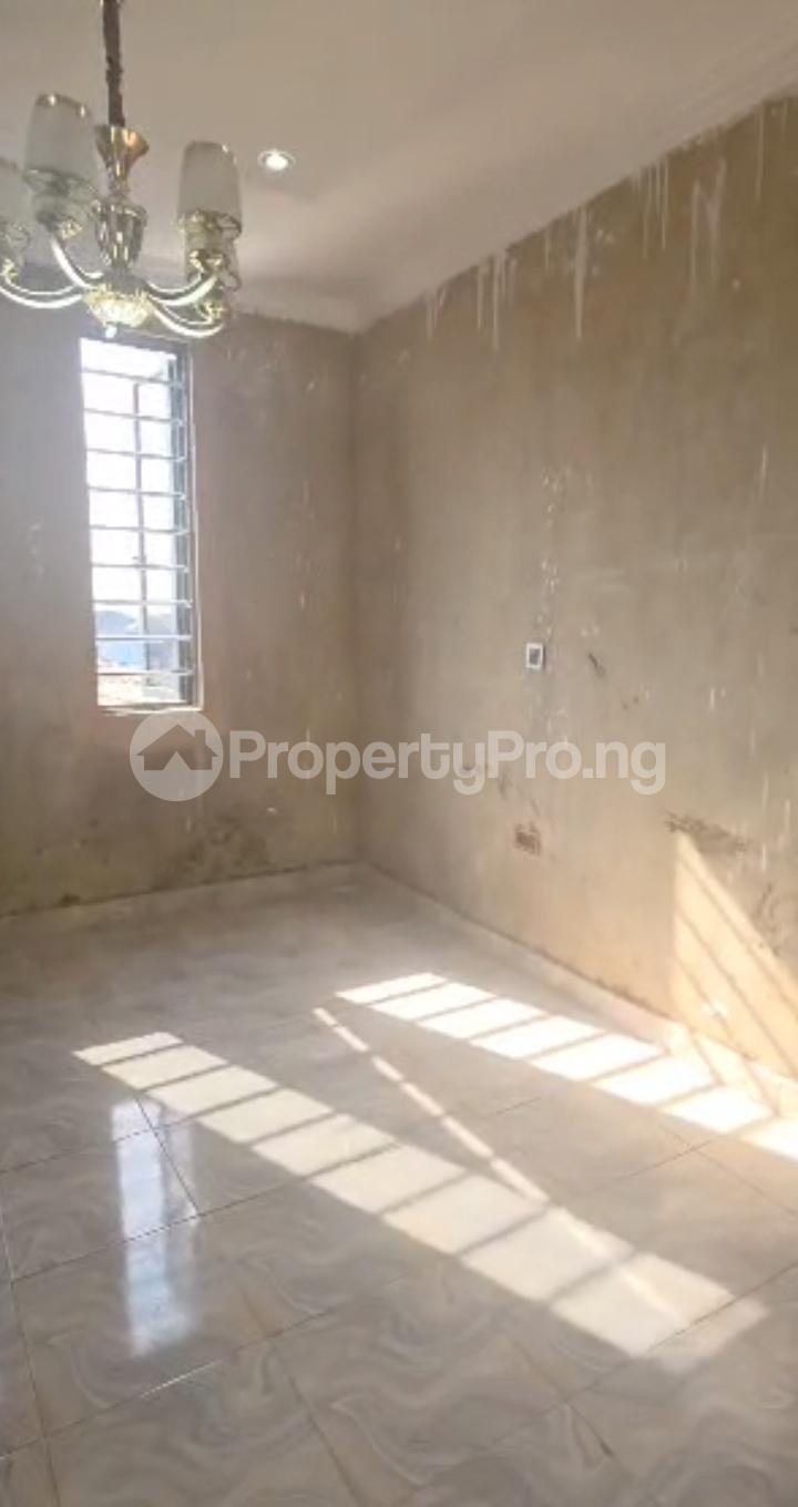 3 bedroom House for rent Fadeyi Shomolu Lagos