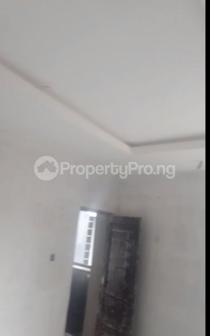 1 bedroom Flat / Apartment for rent Obanikoro Estate, Obanikoro Shomolu Lagos - 3