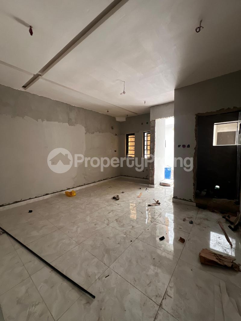 1 bedroom Flat / Apartment for sale Obanikoro Shomolu Lagos